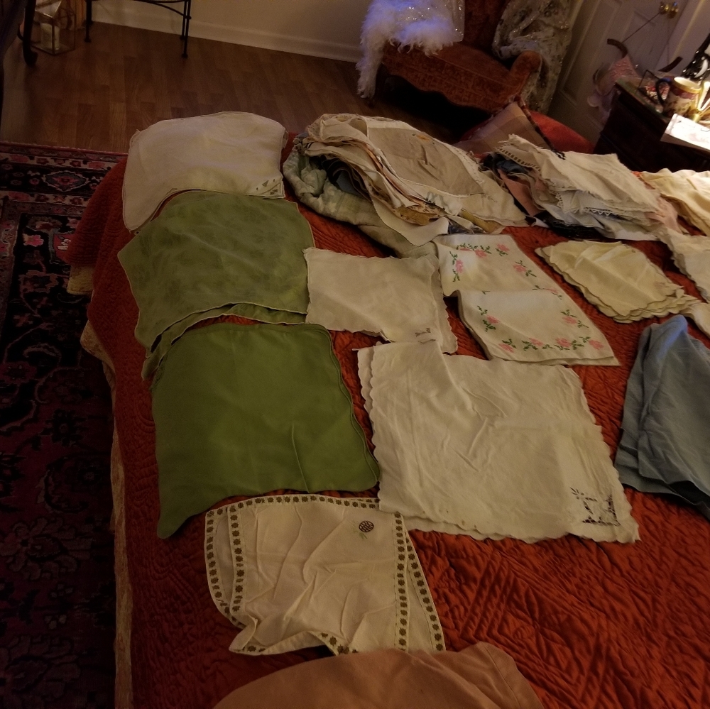 Vintage hankies/napkins